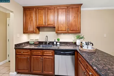 1699 Laguna #214, Concord, CA 94520 - Photo 19