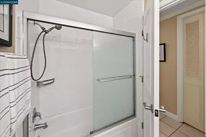 1699 Laguna #214, Concord, CA 94520 - Photo 23