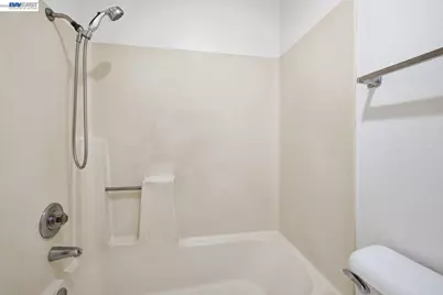 620 River Oak Way #81, Hayward, CA 94544 - Photo 23