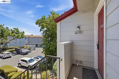 620 River Oak Way #81, Hayward, CA 94544 - Photo 25