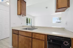 620 River Oak Way, Hayward, CA 94544 - Photo 13