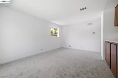 620 River Oak Way #81, Hayward, CA 94544 - Photo 3
