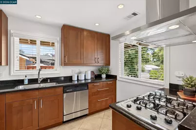1721 Mendota Way, Walnut Creek, CA 94597 - Photo 15
