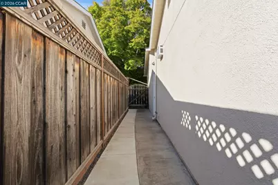 4242 Henning Dr, Concord, CA 94521 - Photo 61