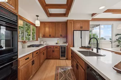 1325 Drury Rd, Berkeley, CA 94705 - Photo 23
