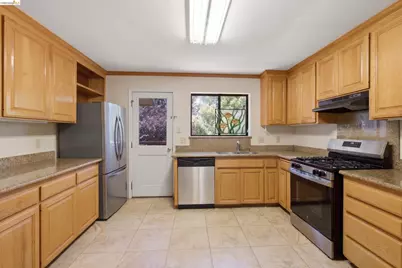 1118 Bush Avenue, Vallejo, CA 94591 - Photo 3