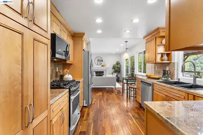 19252 Masterson Pl, Castro Valley, CA 94552 - Photo 19