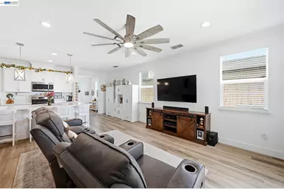 2249 Enchantment, Manteca, CA 95337 - Photo 9