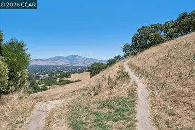 574 Monarch Ridge Dr, Walnut Creek, CA 94597 - Photo 35