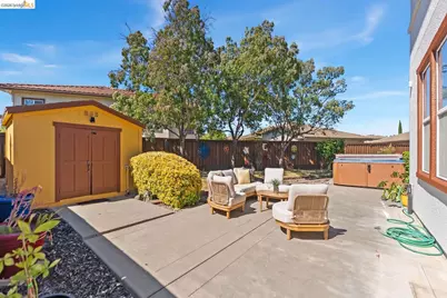 740 Emerald Hills Cir, Fairfield, CA 94533 - Photo 27
