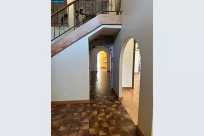 140 Travalini Ct, El Sobrante, CA 94803 - Photo 3