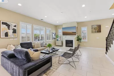 4203 Oak Knoll Dr, Dublin, CA 94568 - Photo 5