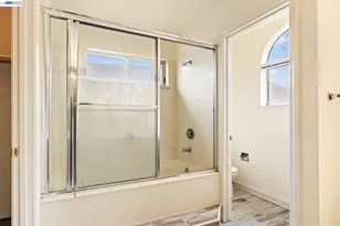 104 Bridgeview Ct, Crockett, CA 94525 - Photo 33