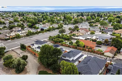 34914 Moina Shaiq Cmn, Fremont, CA 94555 - Photo 47