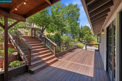 141 Donaleen Ct, Martinez, CA 94553 - Photo 25