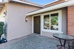 36671 Ponderosa Ct, Newark, CA 94560 - Photo 3