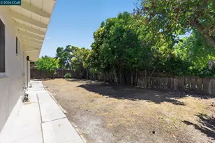 2755 Eastgate Ave, Concord, CA 94520 - Photo 25