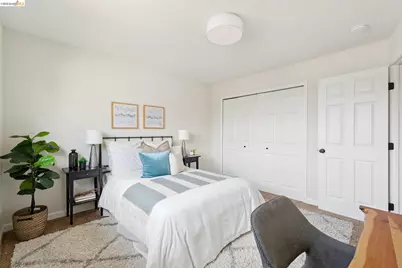 2207 Damuth St #1, Oakland, CA 94602 - Photo 31