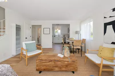 2207 Damuth St #1, Oakland, CA 94602 - Photo 9