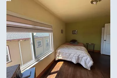 915 39th St, Oakland, CA 94608 - Photo 15