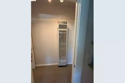 915 39th St, Oakland, CA 94608 - Photo 11