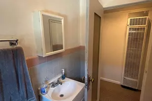 915 39th St, Oakland, CA 94608 - Photo 25