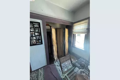 915 39th St, Oakland, CA 94608 - Photo 27