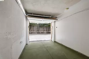 2444 Virginia, Berkeley, CA 94709 - Photo 43