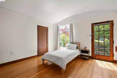 2444 Virginia #B, Berkeley, CA 94709 - Photo 33