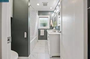 628 Poirier St, Oakland, CA 94609 - Photo 21