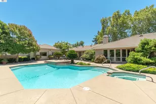 10055 Justamere Ln, Elk Grove, CA 95624 - Photo 41