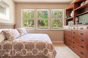 10055 Justamere Ln, Elk Grove, CA 95624 - Photo 25