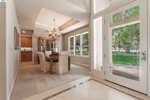 10055 Justamere Ln, Elk Grove, CA 95624 - Photo 11