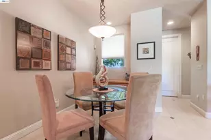 10055 Justamere Ln, Elk Grove, CA 95624 - Photo 19