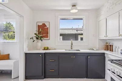 4220 Suter St, Oakland, CA 94619 - Photo 9