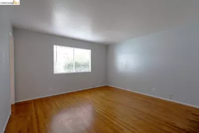 3414 64th Avenue Pl, Oakland, CA 94605 - Photo 11