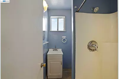 505 9th St, Tracy, CA 95376 - Photo 27