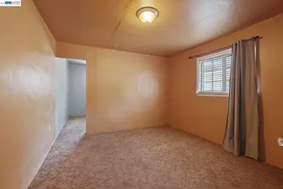 505 9th St, Tracy, CA 95376 - Photo 33