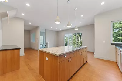 5917 Balboa, Oakland, CA 94611 - Photo 9