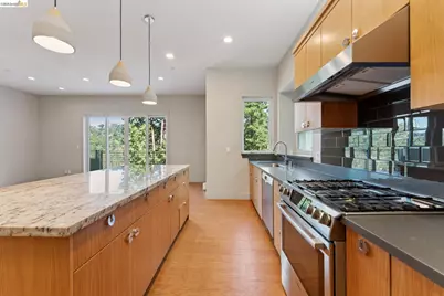 5917 Balboa, Oakland, CA 94611 - Photo 13