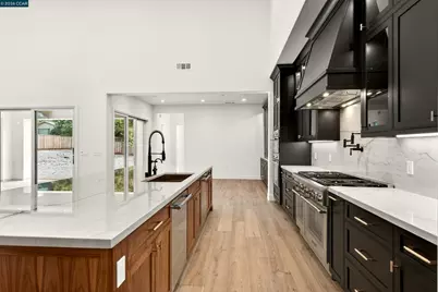 1090 Borrette Court, Napa, CA 94558 - Photo 11