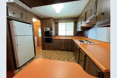 29000 Guildhall Rd, Hayward, CA 94544 - Photo 11