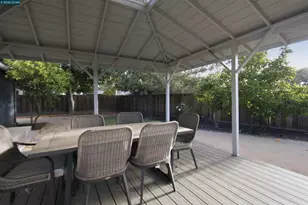 1412 Delaware Dr, Concord, CA 94521 - Photo 27