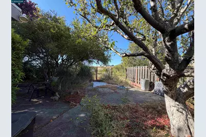 4072 Saint James Dr, El Sobrante, CA 94803 - Photo 31