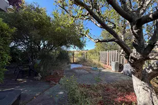 4072 St James Dr, El Sobrante, CA 94803 - Photo 31