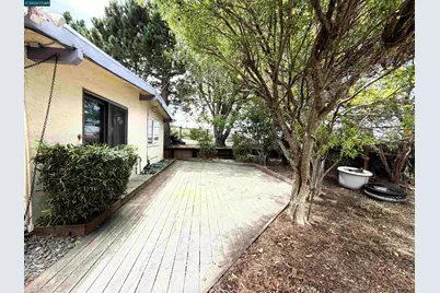 4072 Saint James Dr, El Sobrante, CA 94803 - Photo 41