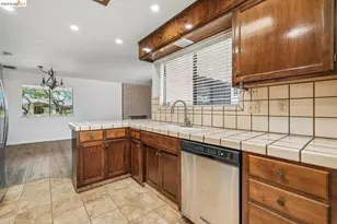 3768 Wood Duck Cir, Stockton, CA 95207 - Photo 15