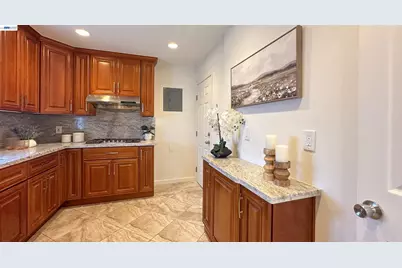 428 Broadmoor Blvd, San Leandro, CA 94577 - Photo 21