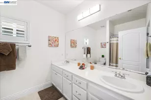 1531 Riverview Ave, Tracy, CA 95377 - Photo 35
