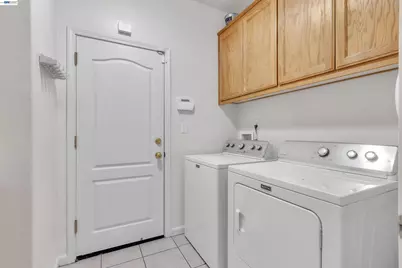 2076 Catalpa Way, Antioch, CA 94509 - Photo 39